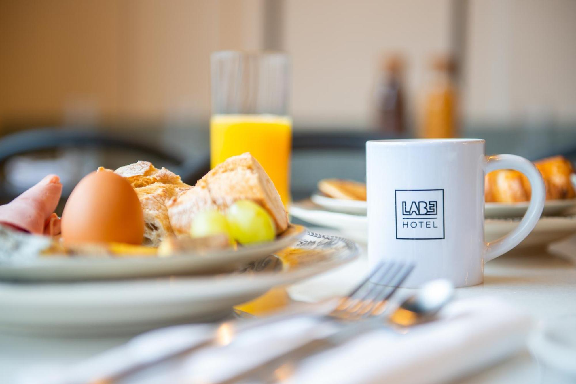 Labe Hotel Tours Centre Gare Esterno foto